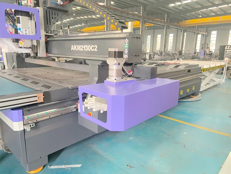 ATC 자동 도구는 업 로딩 및 다운 로딩 재료 테이블로 CNC 라우터 2030을 변경합니다. ATC CNC 목재 라우터