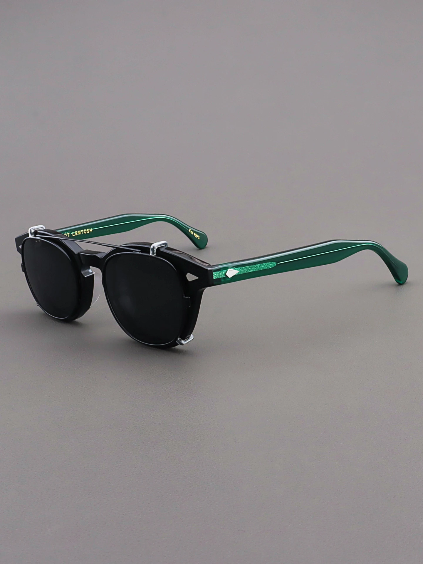 moscot-lemtosh-unisex-sunglasses-green-leg-black-frame-oval-shape-large-and-small-size-available-with-clip-spring-2026