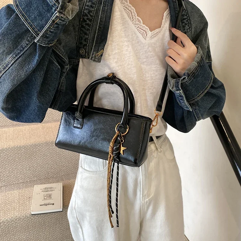 LEFTSIDE Women Small PU Leather Shoulder Bag Square Crossbody Bag 2024 Winter New Y2K Top-handle Bags with Short Handle Handbags