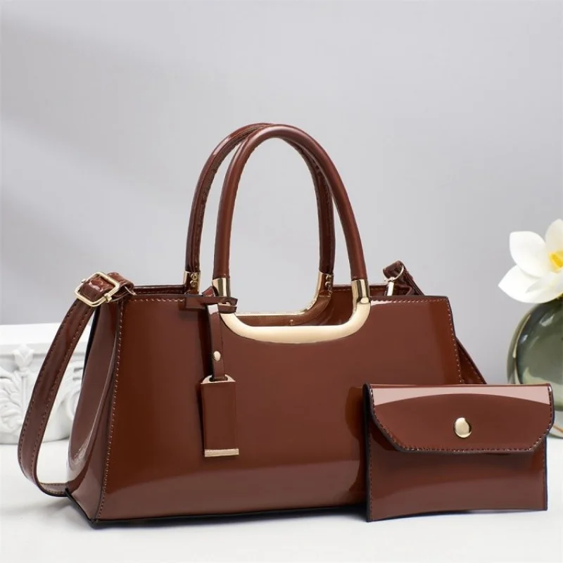 

2025 New High-end Luxury Brand Ladies Leather Tote Bag Famous Designer Trendy Paris Casual Fashionable Vibe​