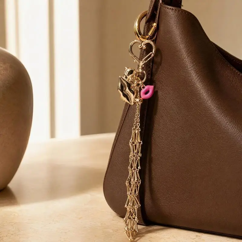 Metall-Netztasche für Lippenstifte, Schlüsselanhänger, austauschbarer Lippenbalsam-Halter, Anti-Verlust-Anhänger für die tägliche Handtasche – Detail 3