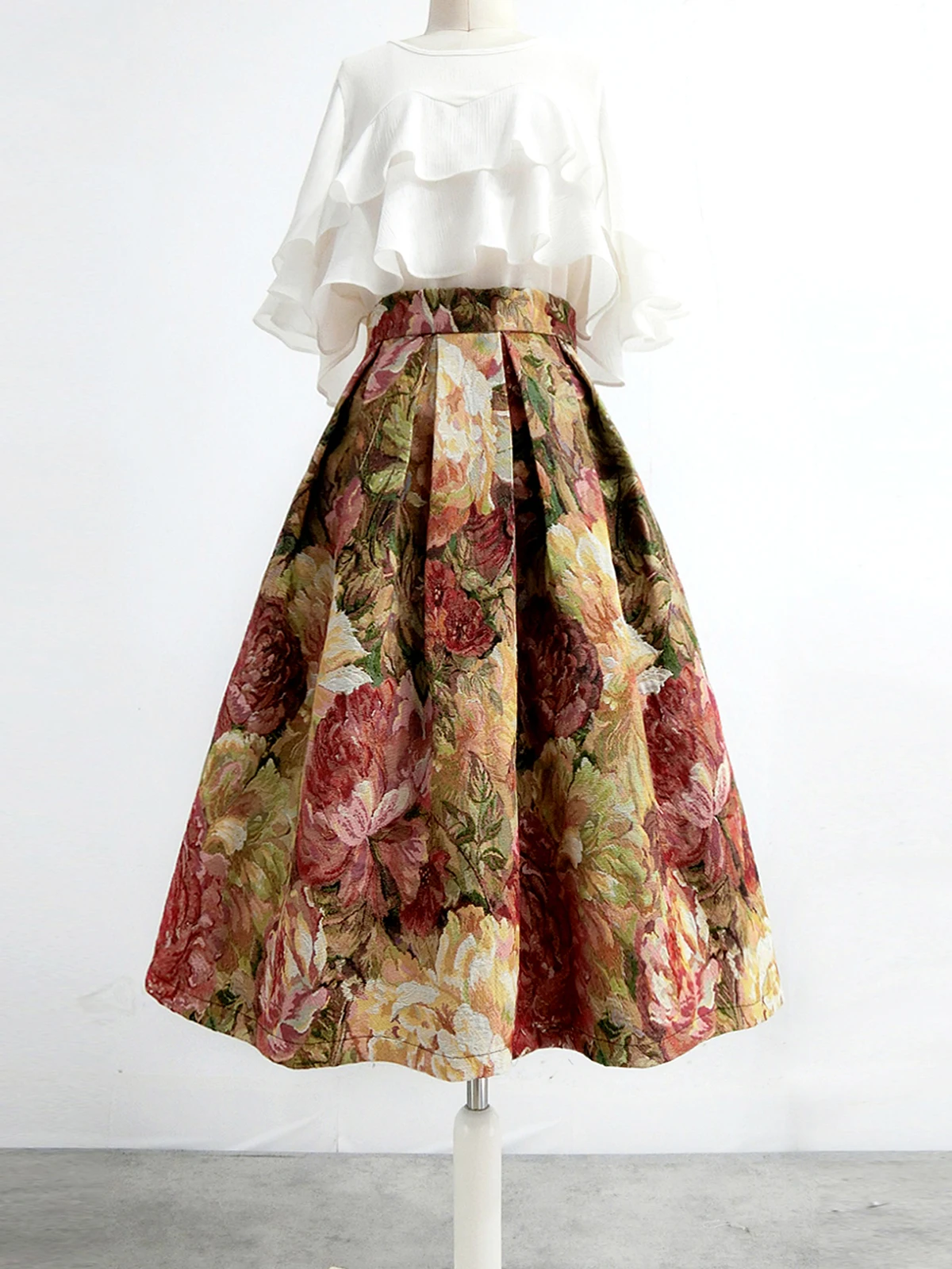 

Spring and Autumn New Women's Half Skirt, High Waist Slimming A-line Version Temperament Large Swing Skirt