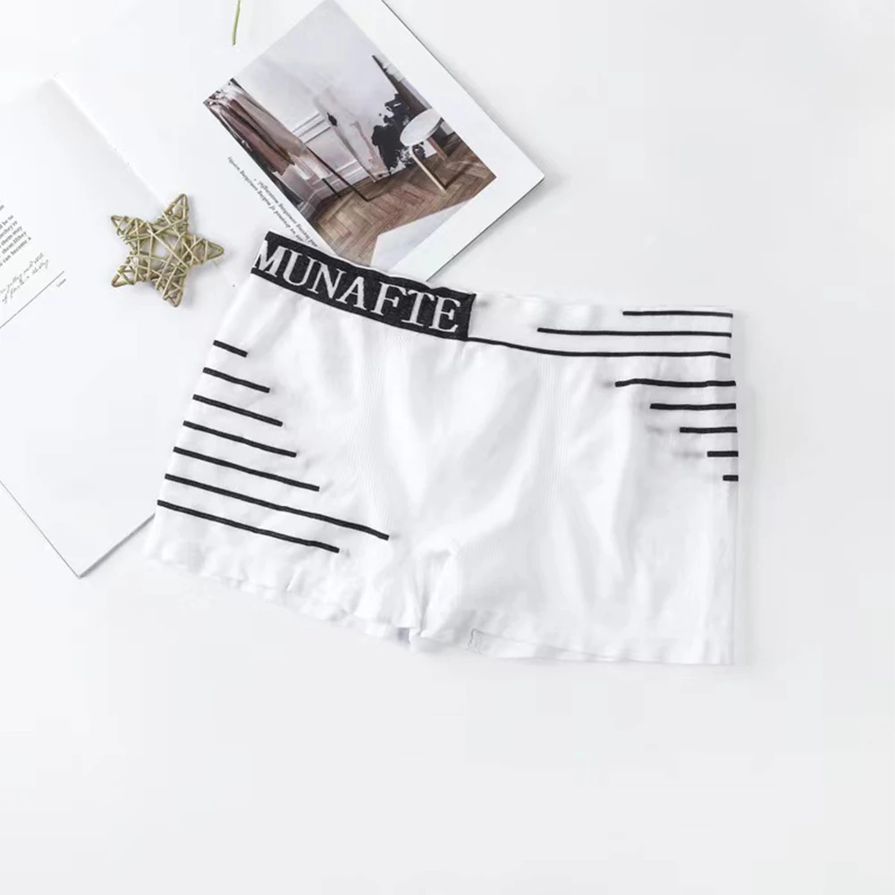 1 PC Mens Elastic Seamless Middle RISE Breathable Letter ชุดชั้นในกางเกงกางเกงขาสั้นกางเกงขาสั้นนุ่มกางเกงชาย