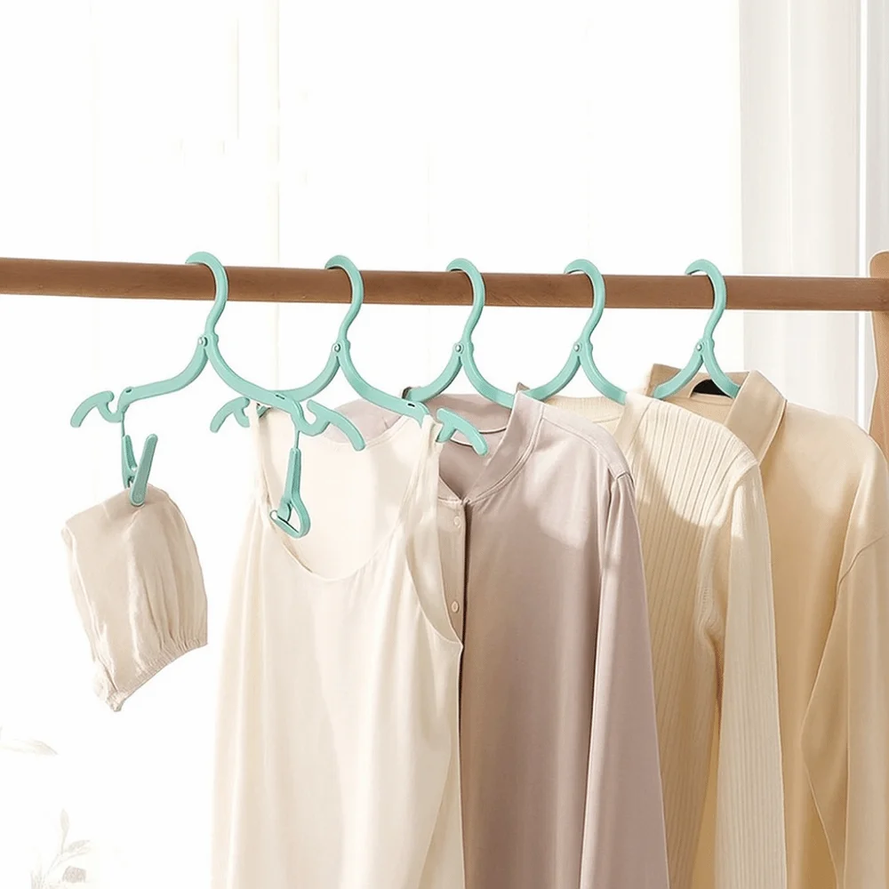 

Non-Slip Foldable Clothes Hanger 12 Clips 6 Hangers Clothes Drying Rack with Storage Bag Space Saving Travel Folding Hanger