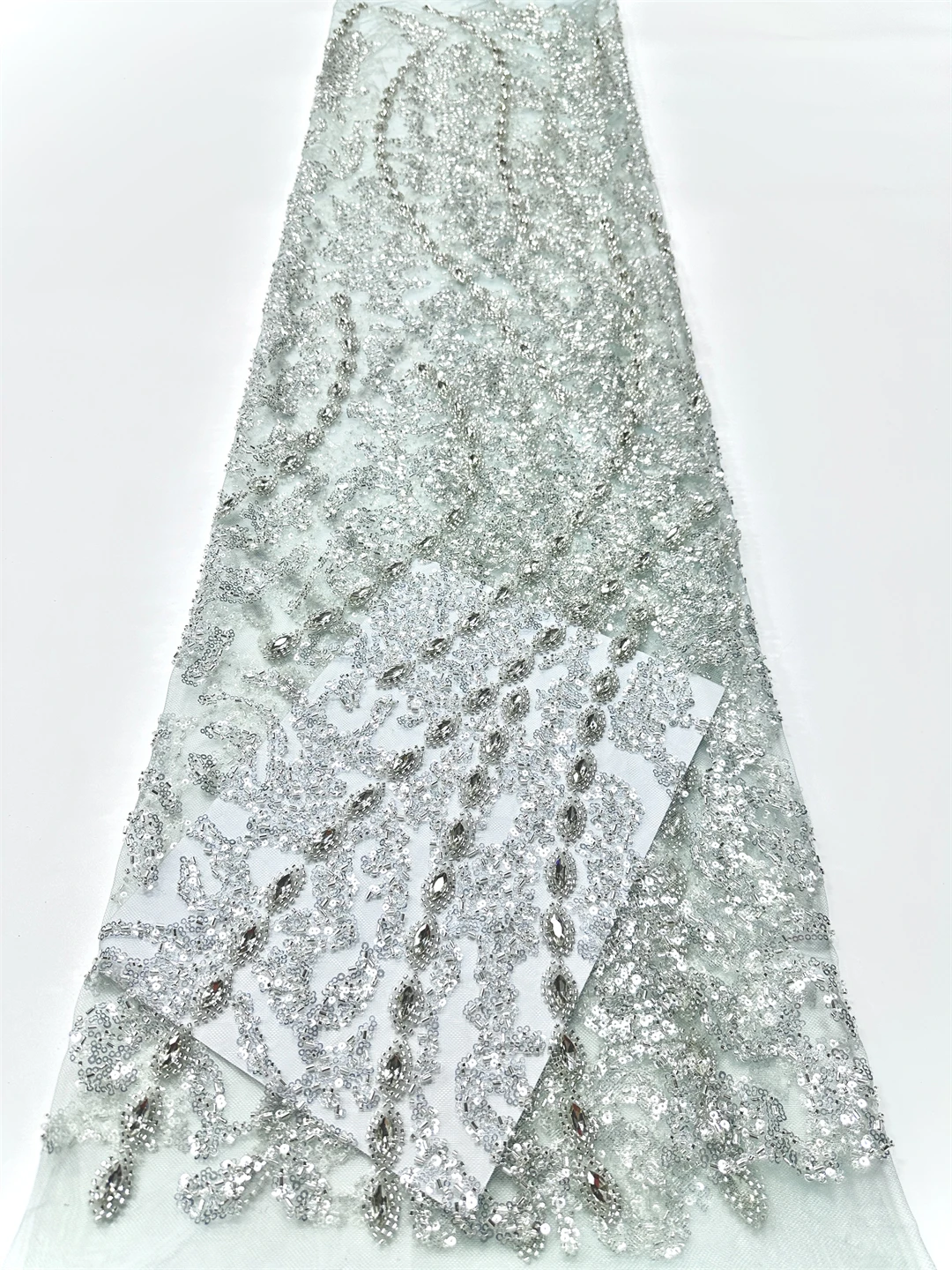 

2026 Latest 3D Flowers African Beaded Lace Fabric French Tulle Lace Fabrics 5 Yards Nigerian Sequins Fabric for Party Dress