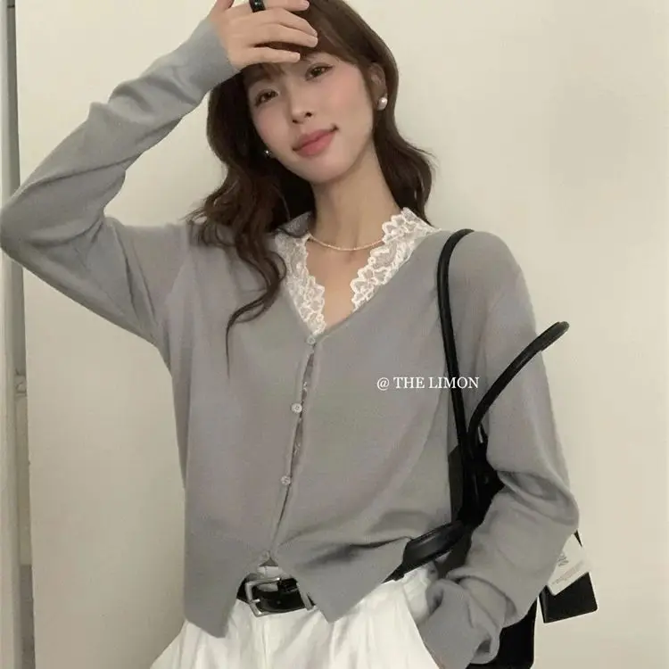 

2025 Spring Gentle French V-neck Lace Knit Cardigan Top