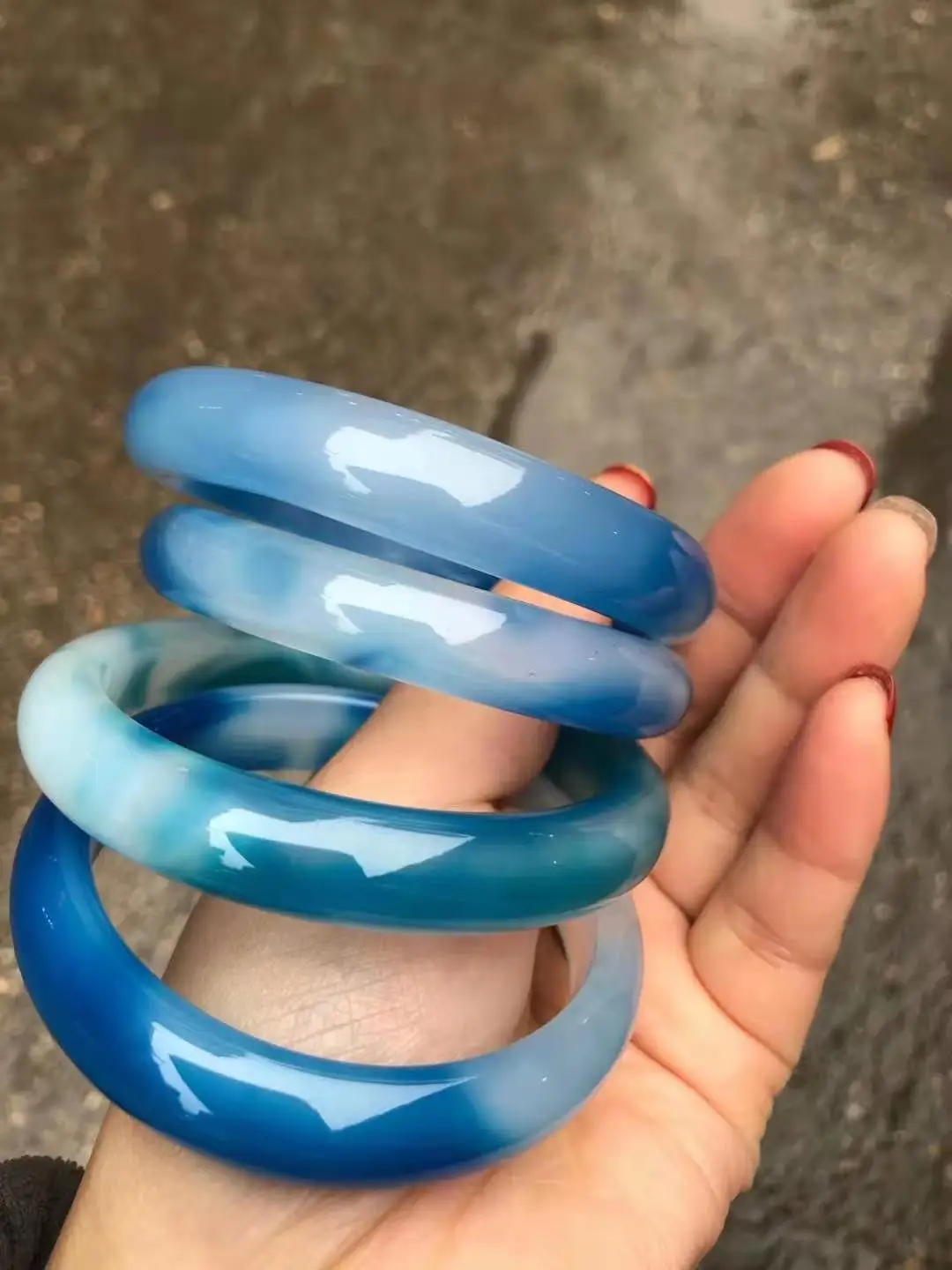 

Natural Agate Blue Jade Handcarved Bracelet Real Bangles Fashion Elegant Jewelry Luck Amulet