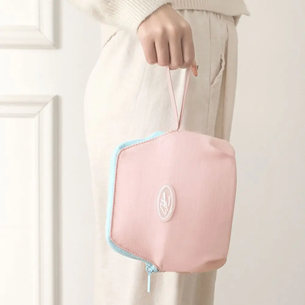 

Large Capacity Portable Cosmetic Bag Brush Holder Zipper Closure Travel Makeup Pouch Multifunctional Large Opening