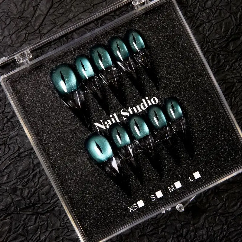 unhas-posticas-de-aplicacao-facil-com-design-«olho-de-gato»-e-efeito-degrade-em-verde-azulado-escuro-feitas-a-mao-pontas-de-unhas-posticas-reutilizaveis-longas-e-pontiagudas-para-decoracao-de-unhas