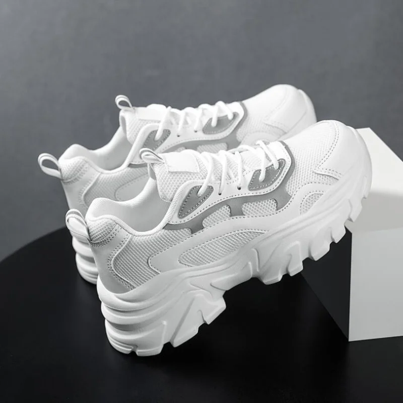

Кроссовки 2021, женская вулканизированная обувь, новая пара, белая повседневная мужская обувь на платформе и толстой подошве для бега, размер 35-44, Tenis Feminino