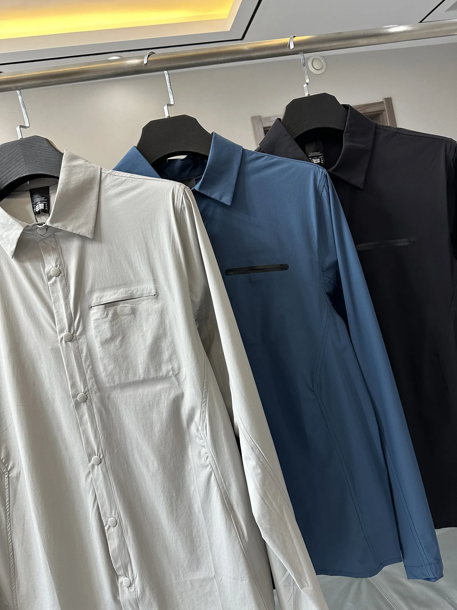 Lightweight Quick-Dry Breathable Sun-Protective Long-Sleeve Shirt for Men Outdoor Sports Casual Wear Di System High-End