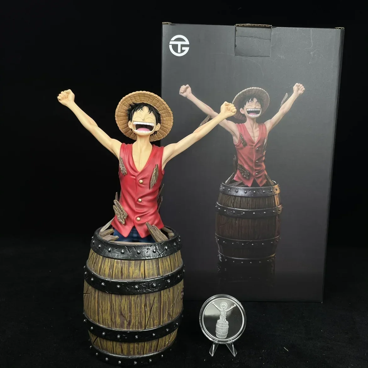 Genuine One Piece Day Marvel Debut Luffy Broken Wine Barrel Luffy Hand Do Statue Resin Gk Tabletop Decoration To A Friend Funny