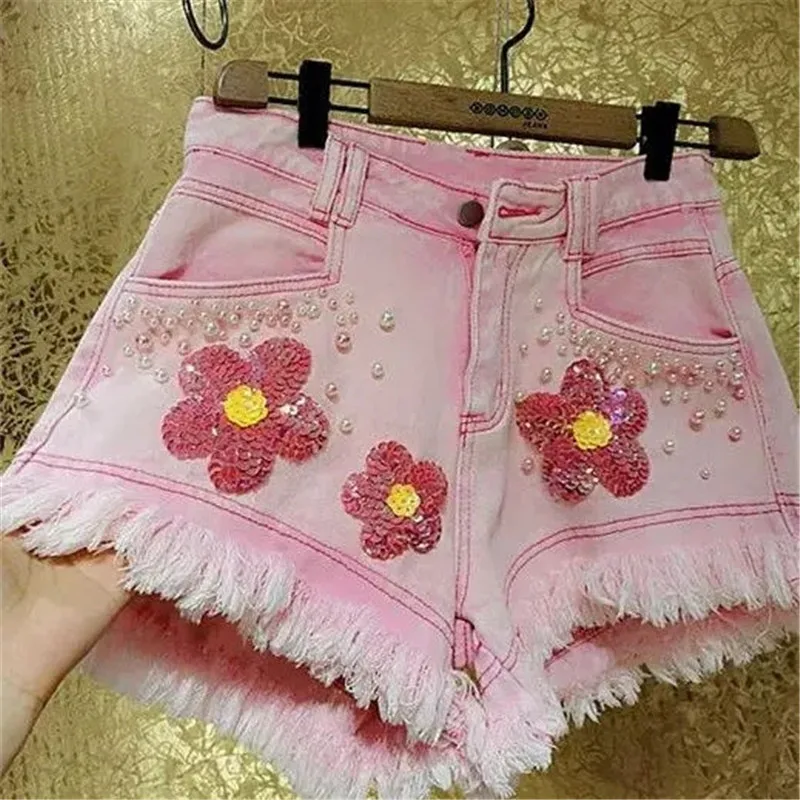 

Handmade Heavy Industry Pearl Pink 3D Sequin Flower Tassel Denim Shorts Women Summer New Spicy Girl High Waist Wide Leg Jeans