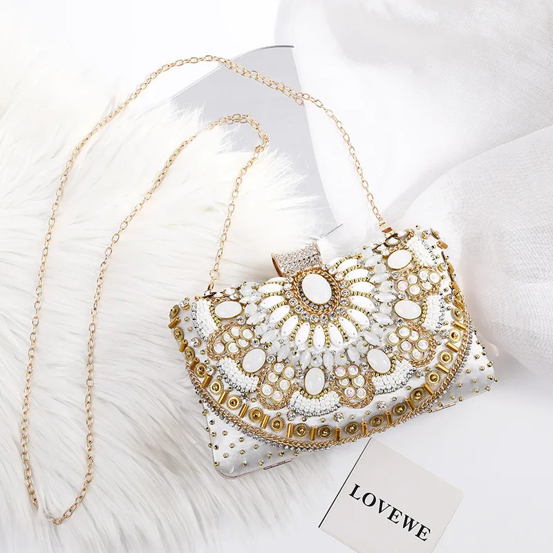 Luxury Purse Women Beaded Handbag Diamond Evening Bag Clutch Bag Fashion Elegant And Charming Ladies Party Bride Embroidered Bag