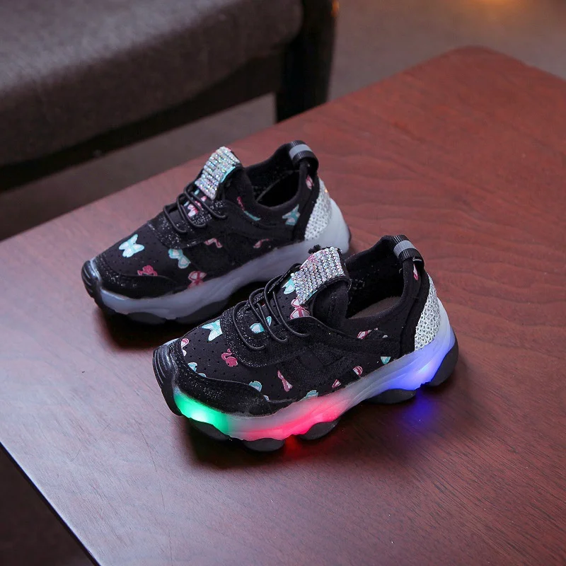 Spring Autumn Fashion Luminous Children\'s LED Sneakers For Girls Toddler Casual Diamond Princess Butterfly Sneakers