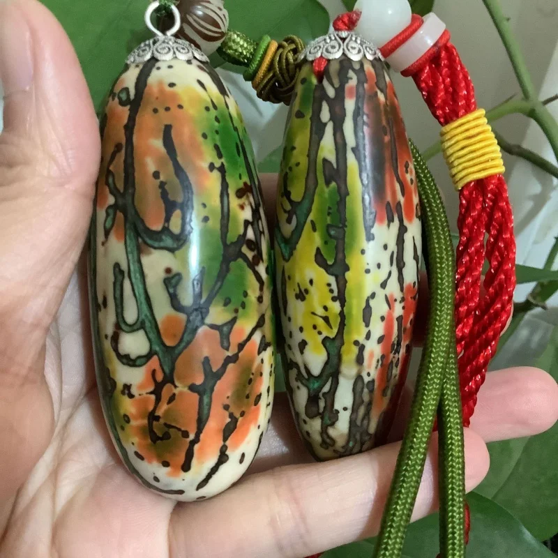 A Thousand Eye Bodhi Finished Product Wholesale Minor Flaw Random Color Primary Color Playing Pendant Natural Crafts