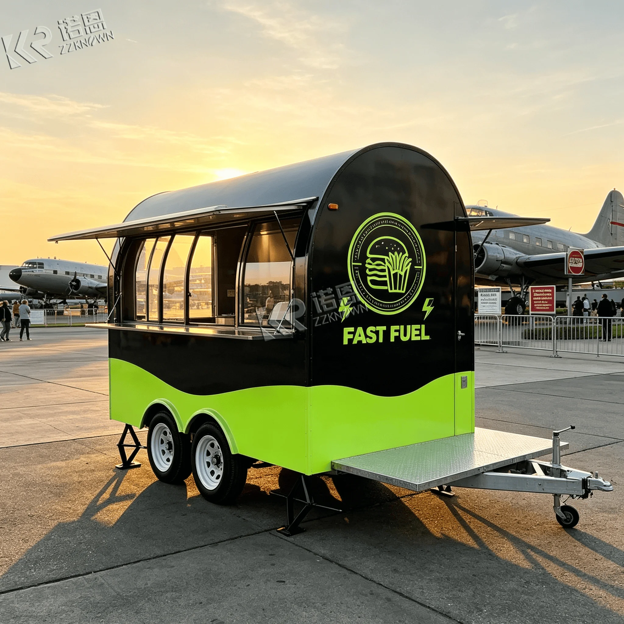 2.4m Curved‑Body Food Truck Food Trailer CE‑Certified With Lockable Window for Street Coffee Kiosk Business
