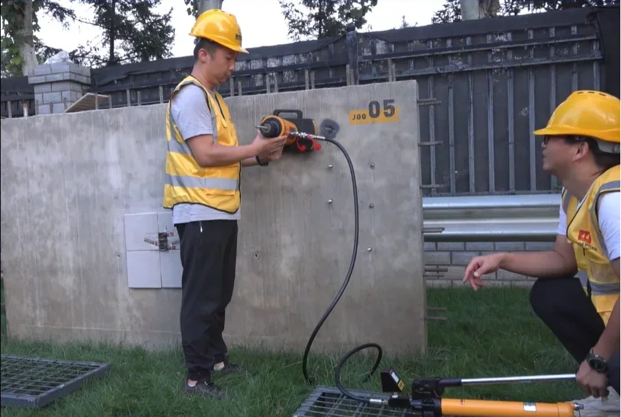 

HT-100 0-1000KN Ton Rebar Pull-Out Force Tester Equipment for Chemical Anchor Pull Testing 100 Tons Capacity