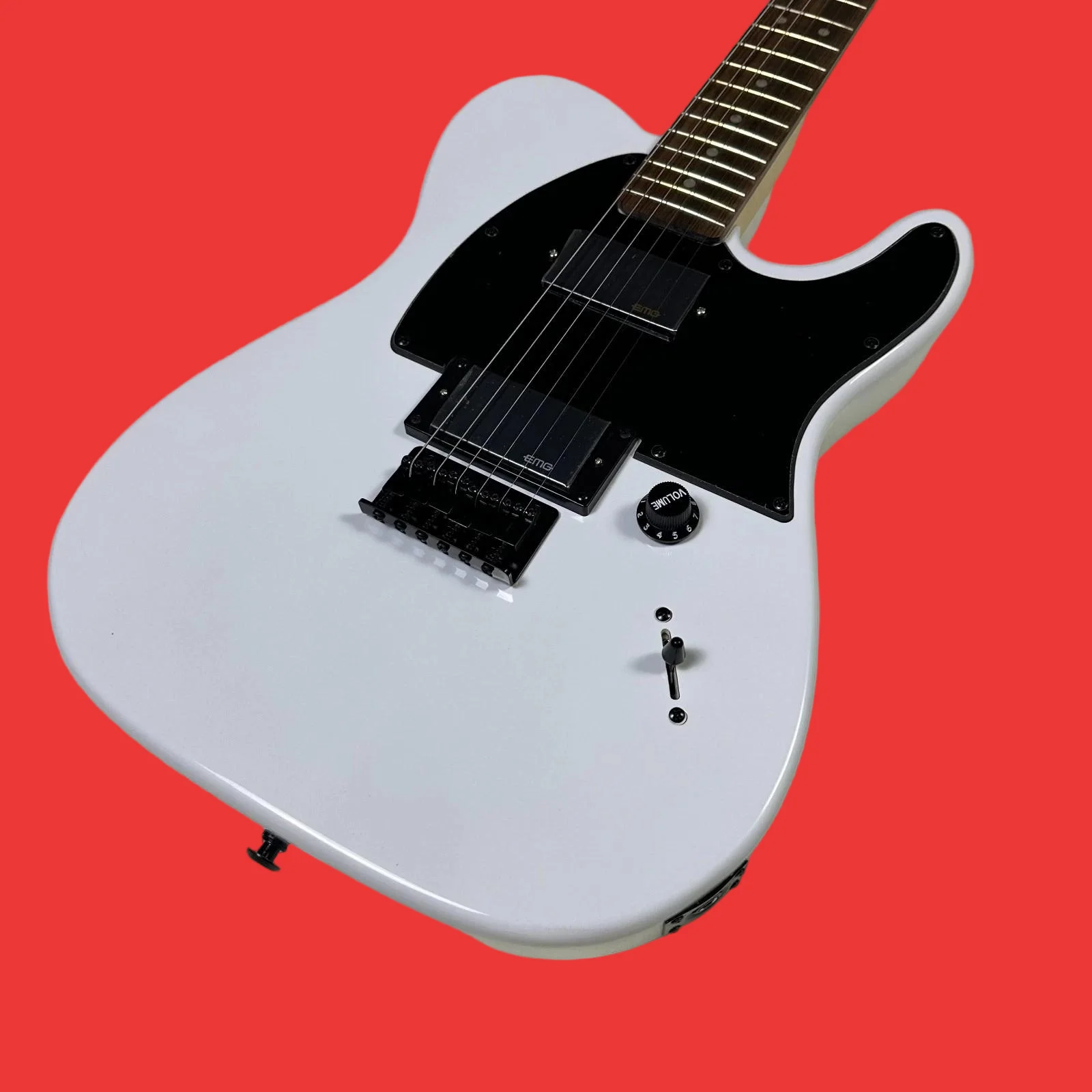 

2026 Лидер продаж, высокое качество 2022, гитара белого цвета, звукосниматели emg, гриф из палисандра