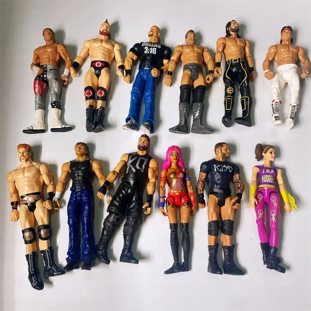 WWE wrestler di alta qualità in plastica action figure bambola giocattolo personaggio figurine flessibili bambini bambini collezione giocattoli