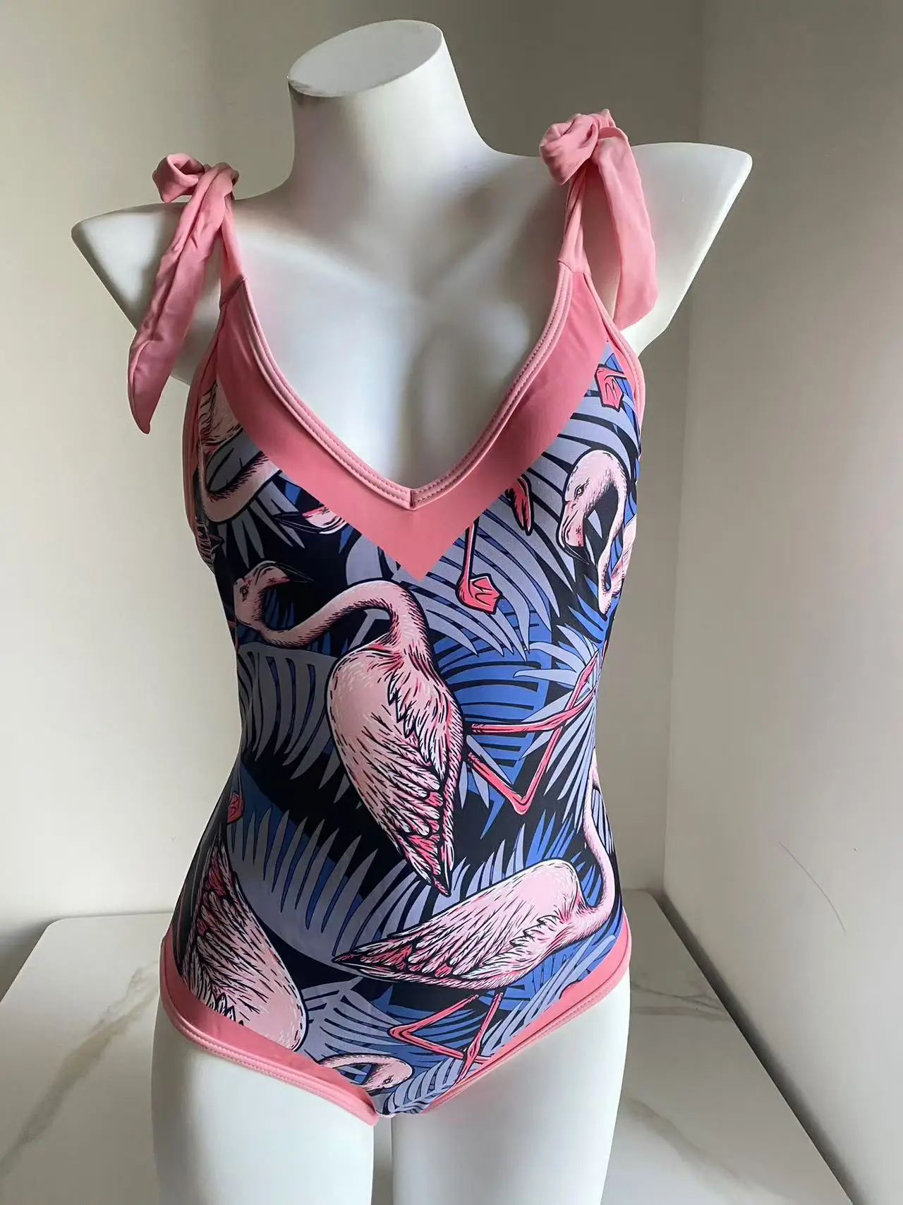 Kleurrijk vogelbadpak Boheemse badmode uit één stuk Vintage vakantiezwemkleding Backless Monokini Push-up sexy strandkleding