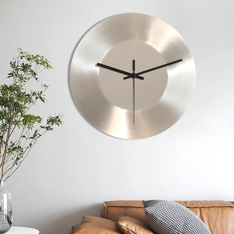 

Creative metal wall clock silver CD clock mirror round living room studio personality Nordic silent wall clock horloge murale