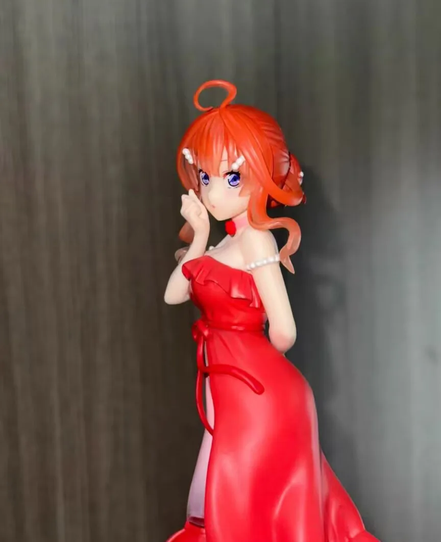 2025 menor preço japonês original anime figura nakano itsuki vestido vermelho figura de ação brinquedos modelo colecionável para meninos
