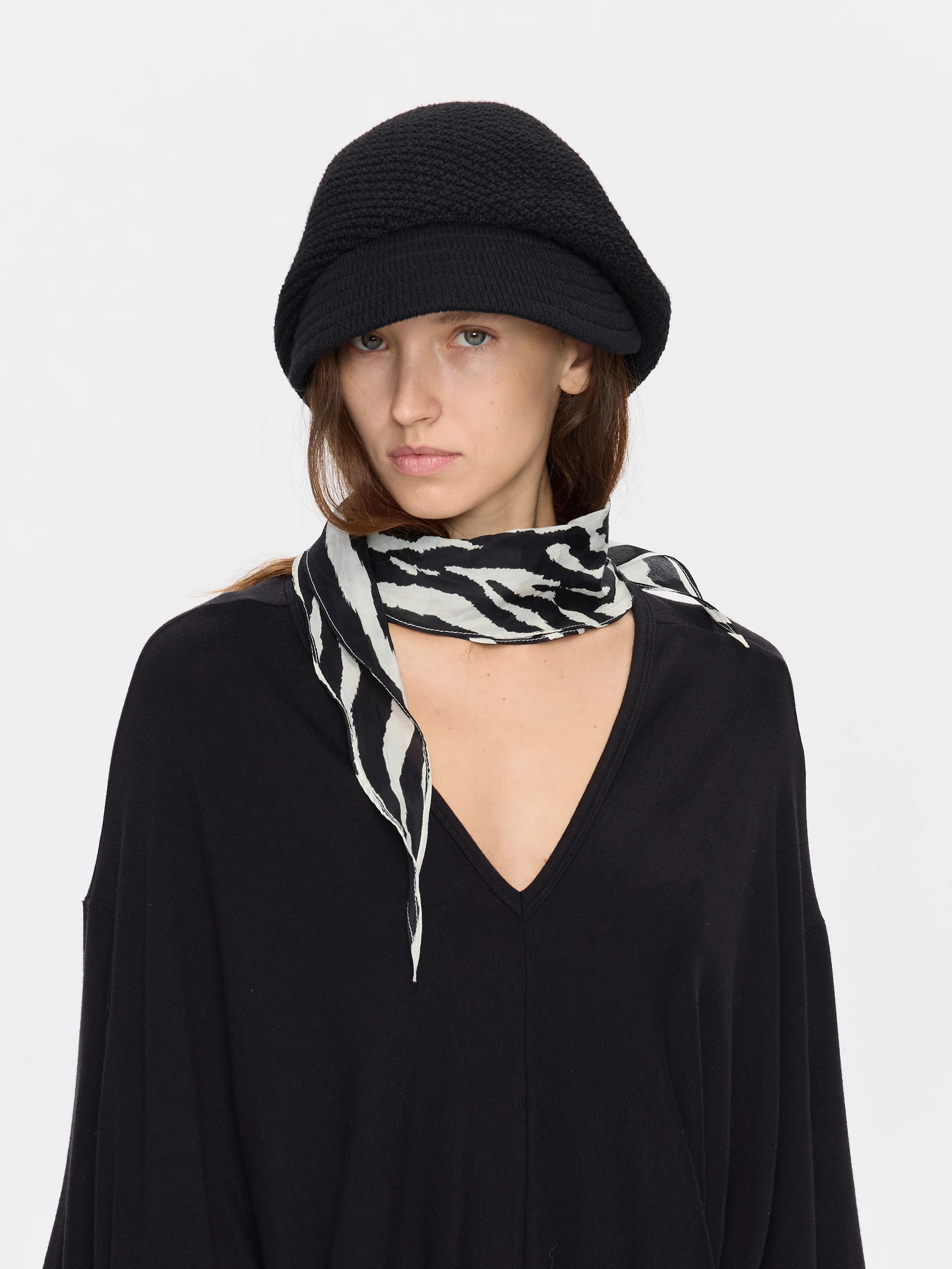 lyuocheng-casual-animal-pattern-silk-chiffon-small-square-scarf-fashionable-spring-summer-decorative-rectangle-shawl-for-yout