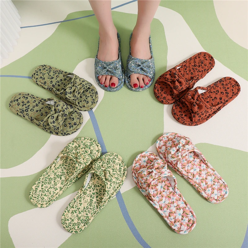 شباشب نسائية بفيونكة داخلية لطيفة للفتيات للفصول الأربعة، مريحة لغرفة النوم، غير قابلة للانزلاق، أحذية منزلية جميلة كتم الصوت