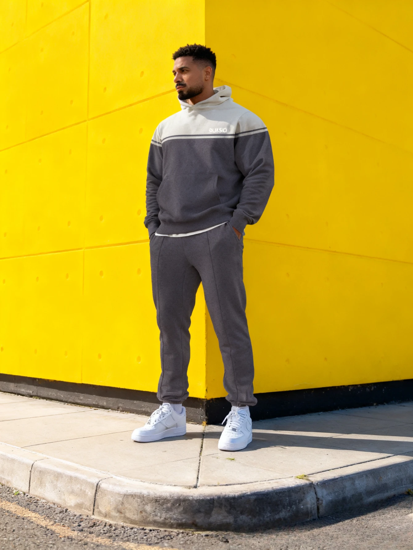 

Men's 2-piece set, fashionable hoodie paired with loose casual pants | comfortable and warm fabric, men's hoodie set.