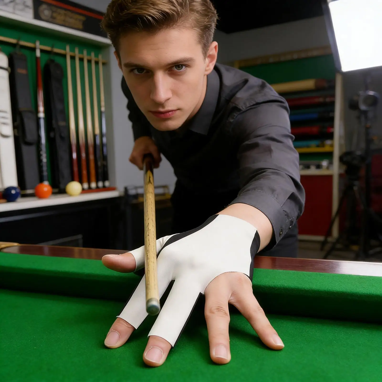 

Бильярдные перчатки для женщин, на левую руку, с 3 пальцами, спортивные аксессуары, эластичные перчатки для бильярда для начинающих, профессионалов, мужчин и женщин