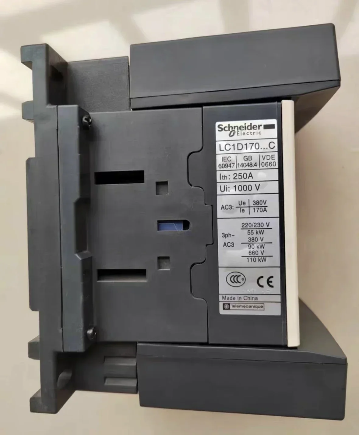 LC1D170 موصل التيار المتردد المستخدم