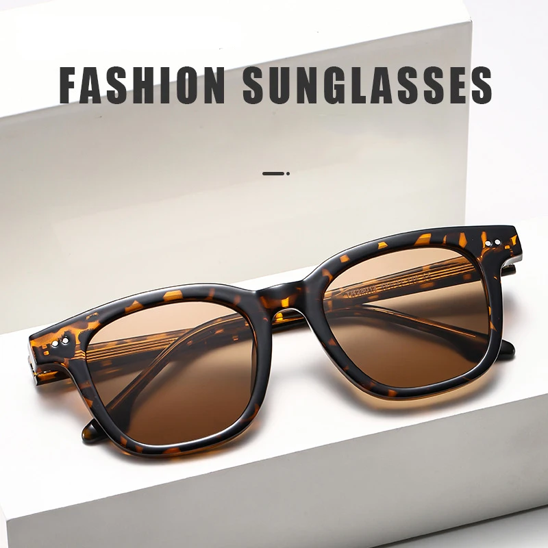 Square TR90 Tortoiseshell Sunglasses for Men and Women, UV400 Resistant Gradient Color Sunglass,( Black,Grey, Green)  S28013