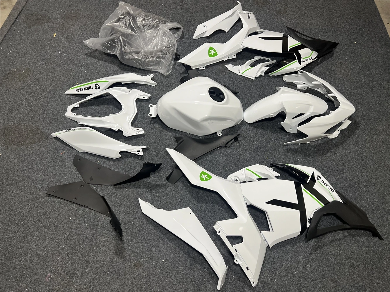 Motorcycle Fairing Set Body Kit Plastic For NINJA 400 NINJA400 EX400 2018-2019 2020 2021 2022 Accessories Bodywork Cowl  white