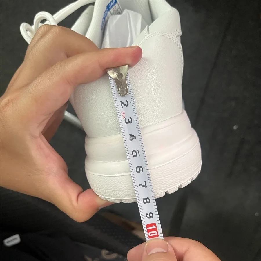 Zapatillas de deporte con elevación para hombre, zapatos con elevador, plantilla con aumento de altura de 8cm, zapatos más altos blancos y negros, moda de ocio, deportes de talla grande 36-44