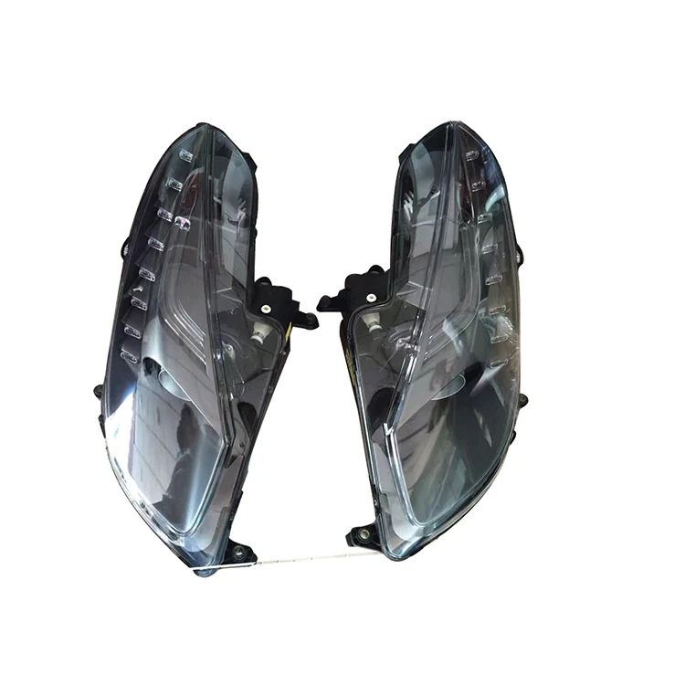 High Quality SVR Style Body Kit Front and Rear Bumper Side Skirt Fenders for Fer Rari F12