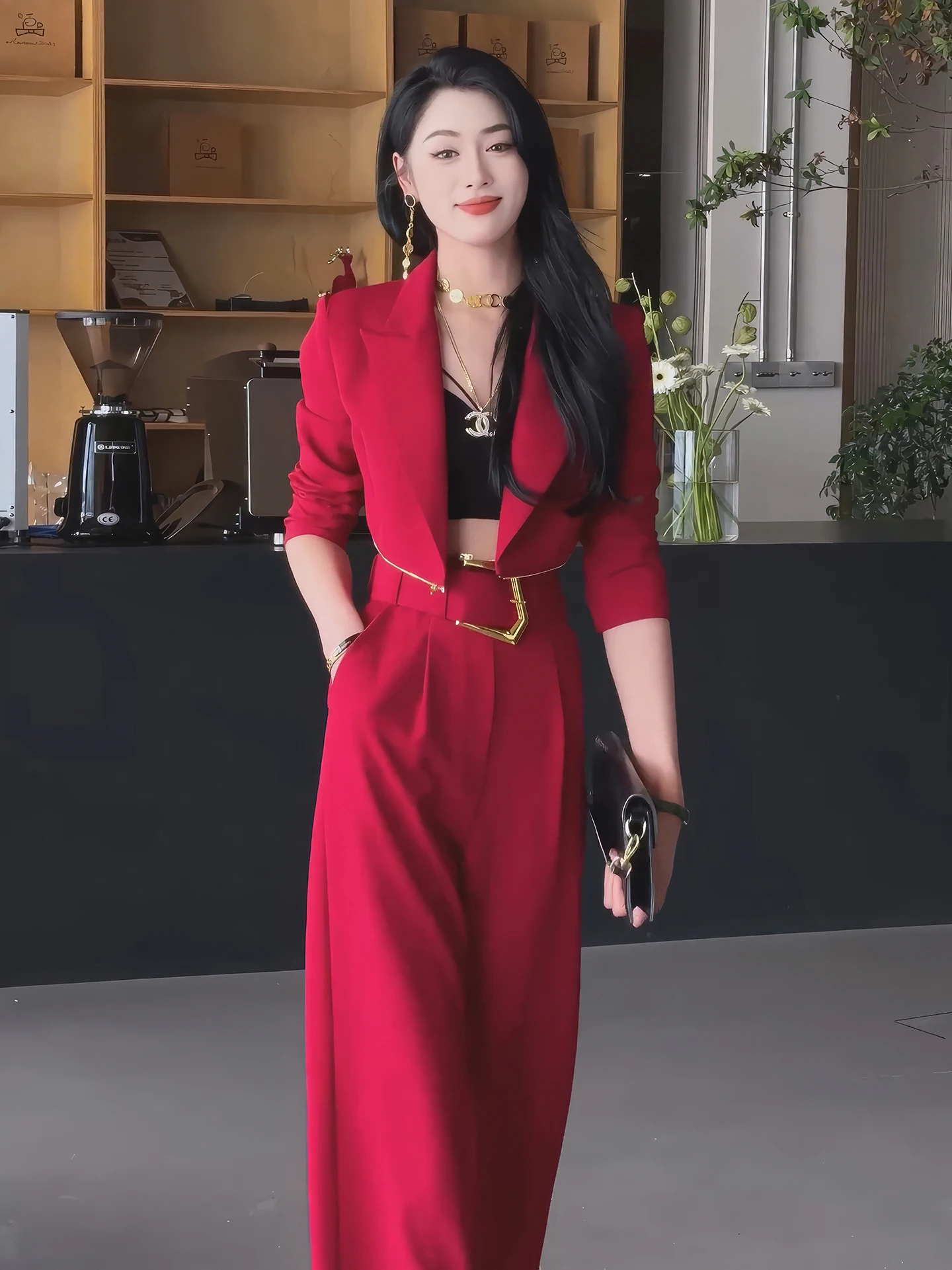 

Красный женский костюм-двойка весна 2026: Новинка, элегантный комплект с широкими брюками, модная повседневная деловая одежда от китайского бренда