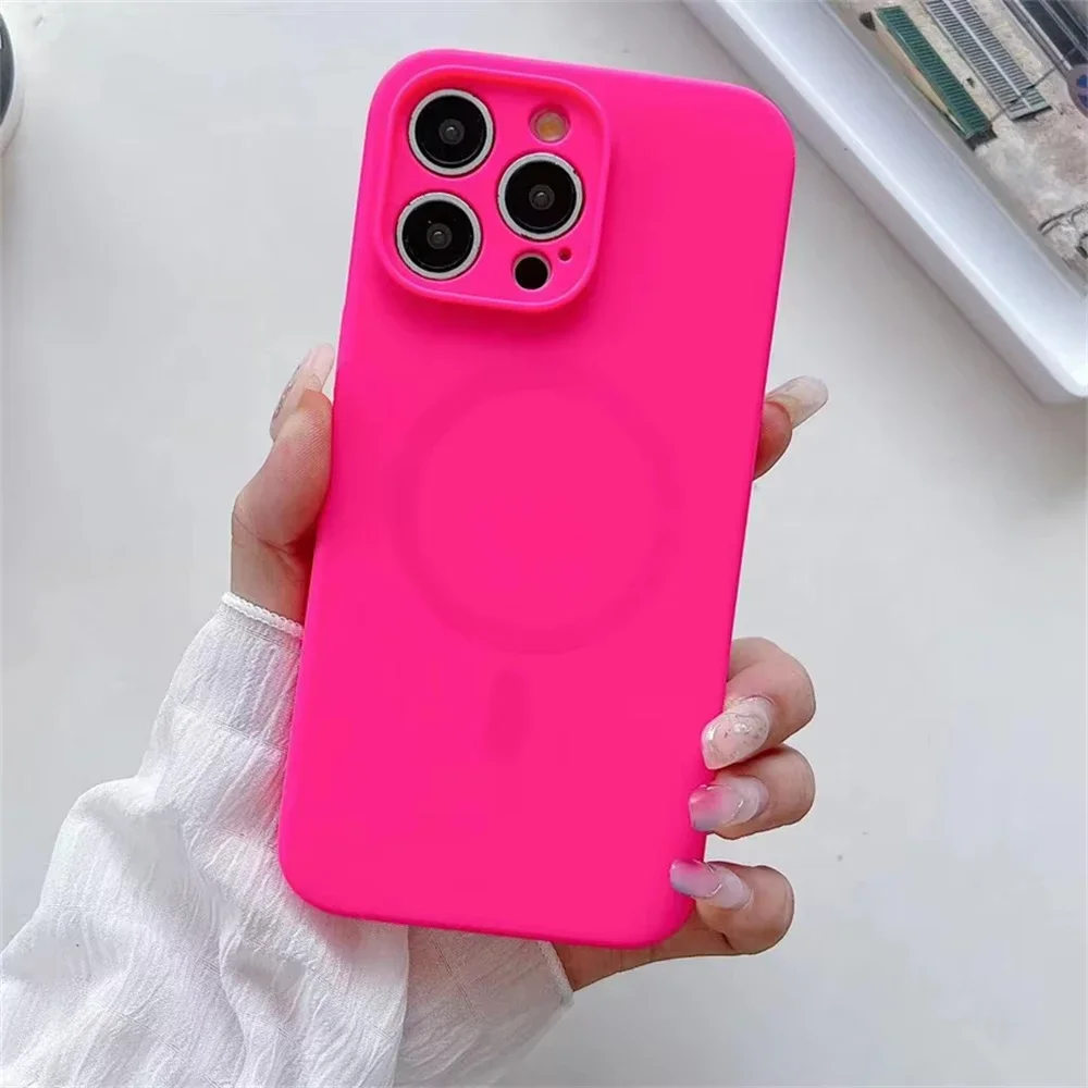 حافظة مغناطيسية من السيليكون السائل الفلوريسنت اللامع لهاتف Magsafe لهاتف iPhone 16 Plus 15 ProMax 14Pro 13 غطاء شحن لاسلكي