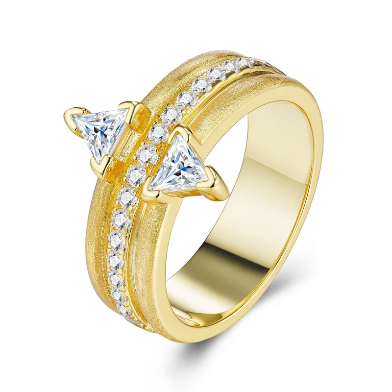 

R15829 Lefei Fashion Trendy Luxury Diamond-set Classic Design Triangle Moissanite Ring Women s925 Sterling Silver Party Jewelry