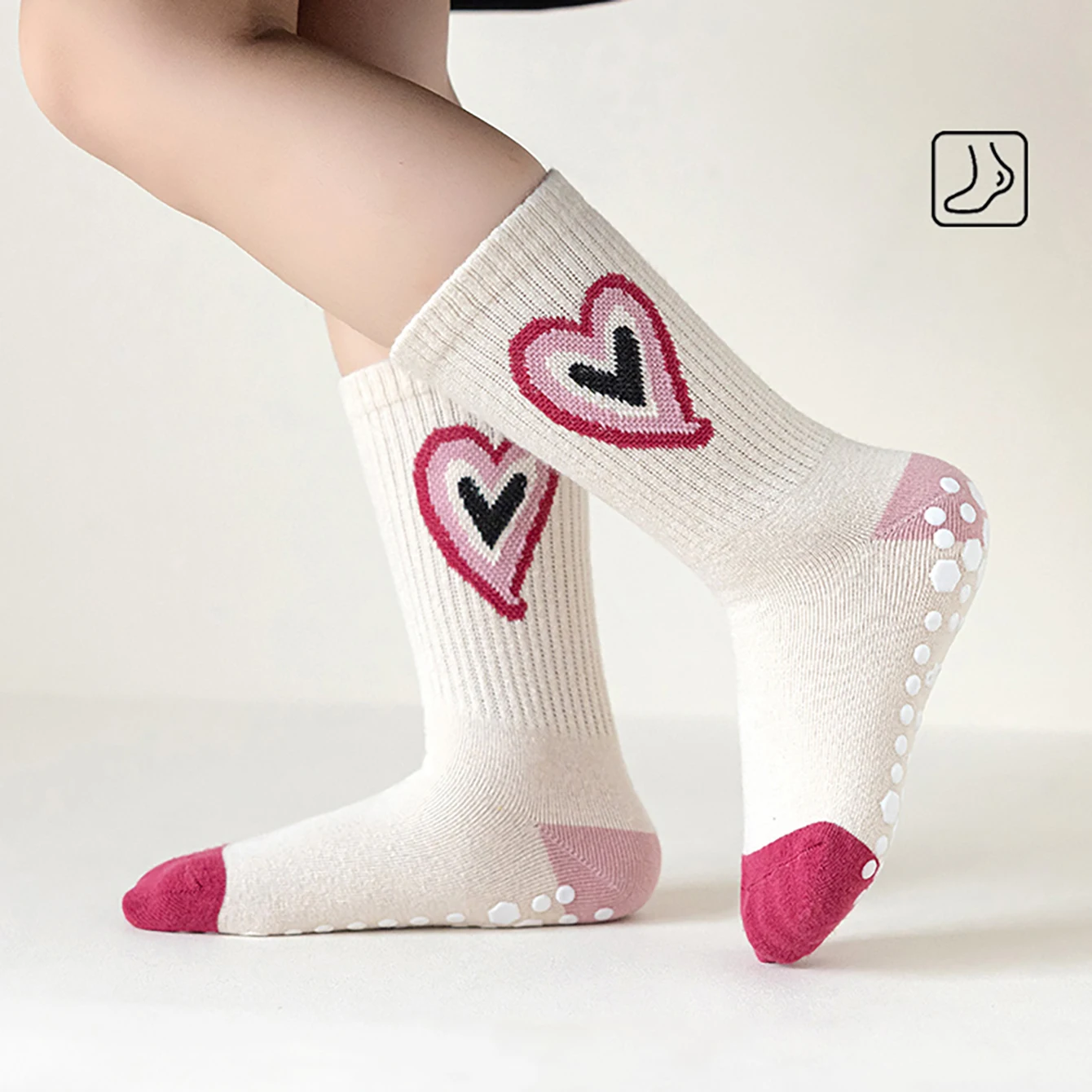 5 Paar Mädchen, mittelgroße und große Kinder-Bodensocken mit herzförmigem Streifenmuster, mittellange Socken, rutschfest, verschleißfest – Detail 9