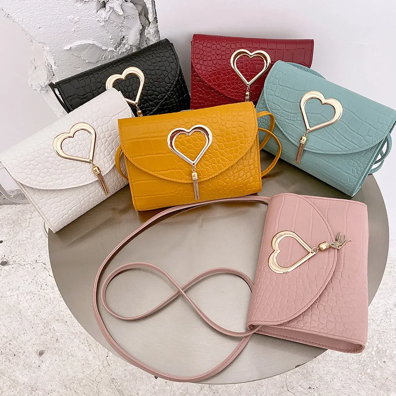 

Women's Shoulder Bag New Korean Fashion Heart Small Square Messenger Bag Handbag Candy Color Lock Buckle Versatile Shoulder Bag