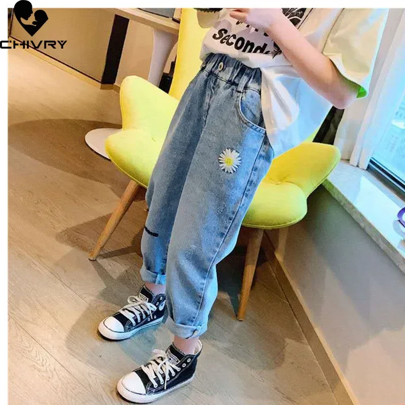 Neue 2022 Kinder Mode Jeans Lange Hosen Hosen Mädchen Klassische Denim Blume Stickerei Hosen Baby Jeans Frühling Herbst Jeans