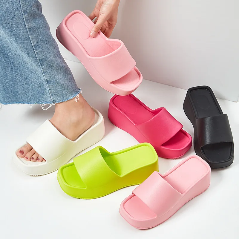 Vrouwen Mode Slippers 6Cm Sleehak Outdoor Indoor Glijbanen Eva Zachte Teenslippers Dikke Zool Anti-Slip Sandalen Voor Meisjes