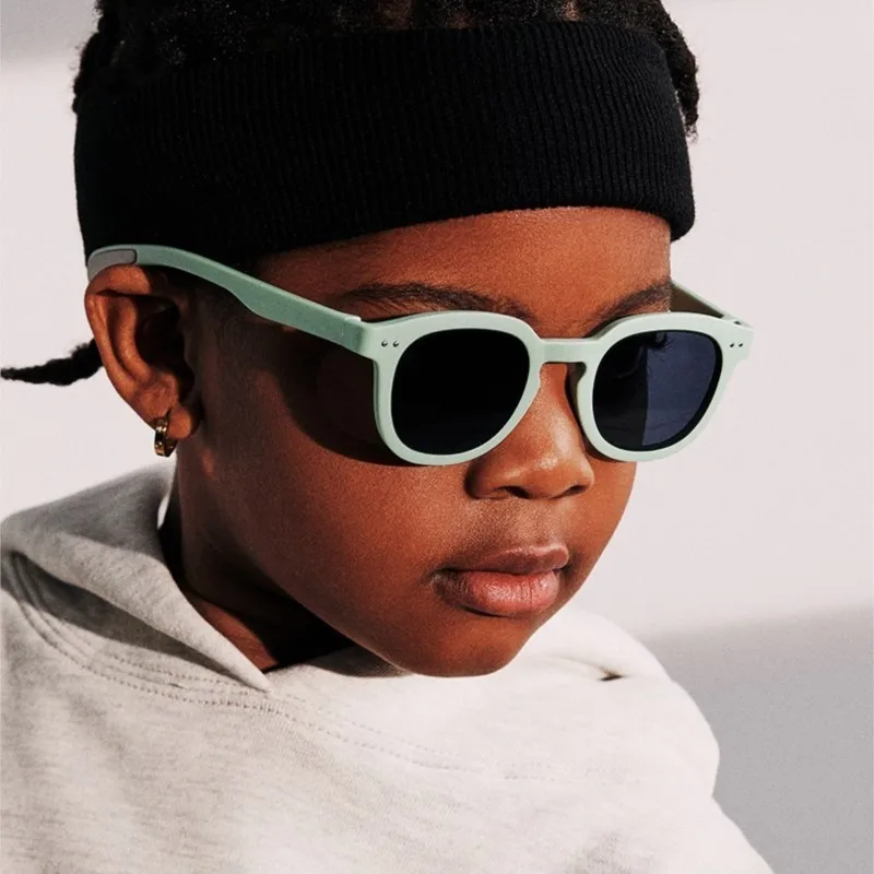 أزياء الأطفال مطابقة الألوان النظارات الشمسية جولة مرنة UV400 الاستقطاب الرضع نظارات شمسية ظلال للأعمار 3-12 سنة