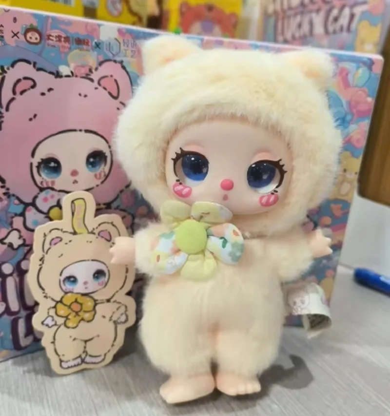 

Lila Lucky Cat Series слепая коробка 1,0 рюкзак с подвеской, коллекционная модель, загадочная коробка, настольное украшение, детский подарок на день рождения