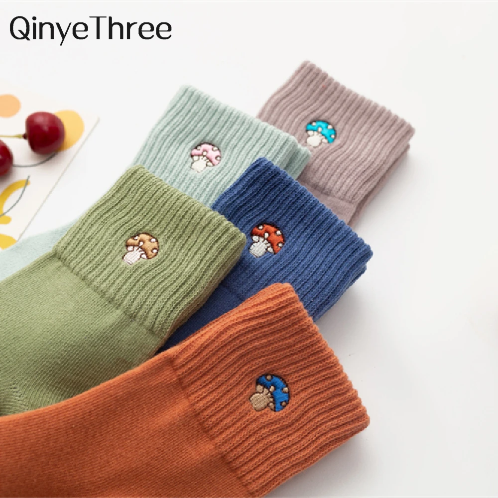 

New Fashion Embroidery Cute Cartoon Mushroom Patterned Socks Casual Hipster Unisex Funny Gift Christmas Sokken Dropship