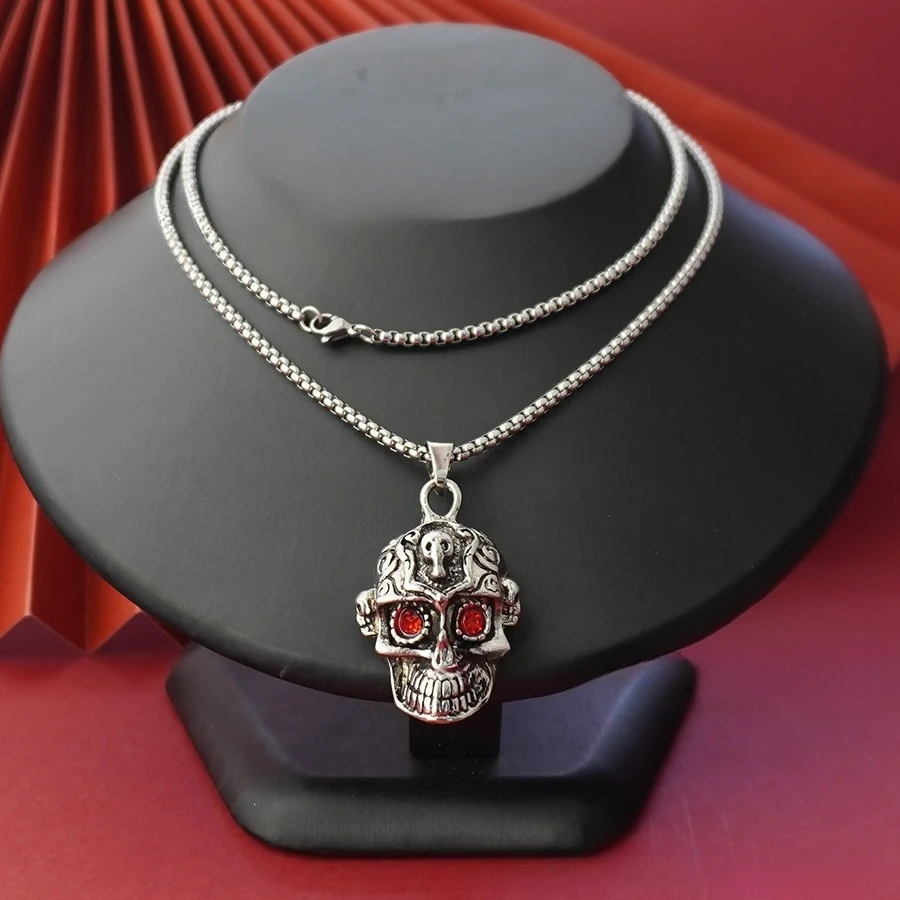 

9999 Gold New Retro Halloween Women's Pendant Skull Necklace Christmas Gift