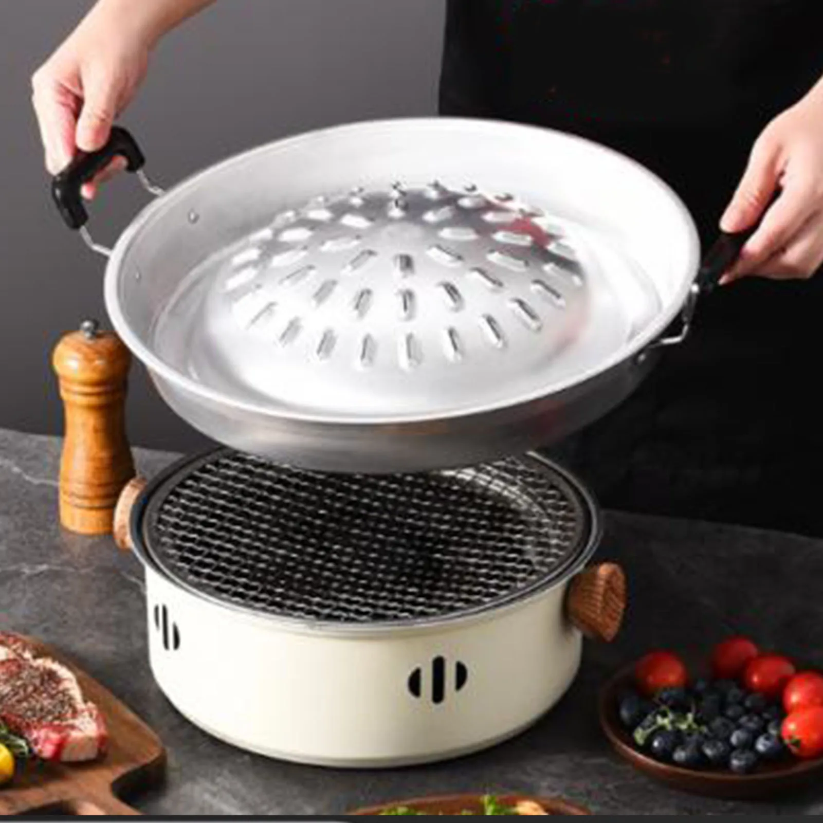 

E9 Barbecue Grill Pot Steak Grill Charcoal Pan Aluminum Barbecue Grill Hot Pot for Family Gathering Outdoor Camping Picnics Tool