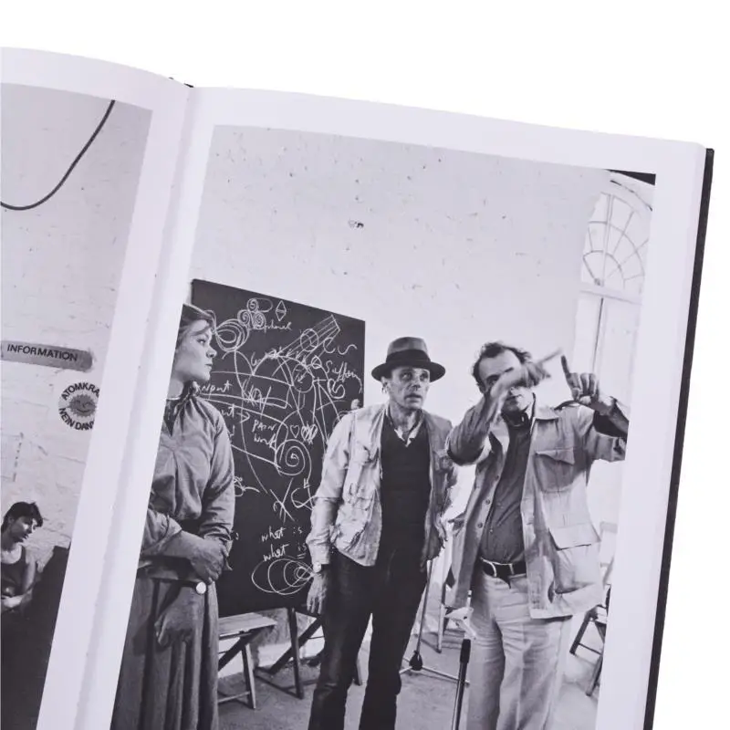 JOSEPH BEUYS محيط العمل وثيقة 6 2430 يونيو 197 Beuys Joseph Thames Hudson Australia 9783958299177 كتاب #4