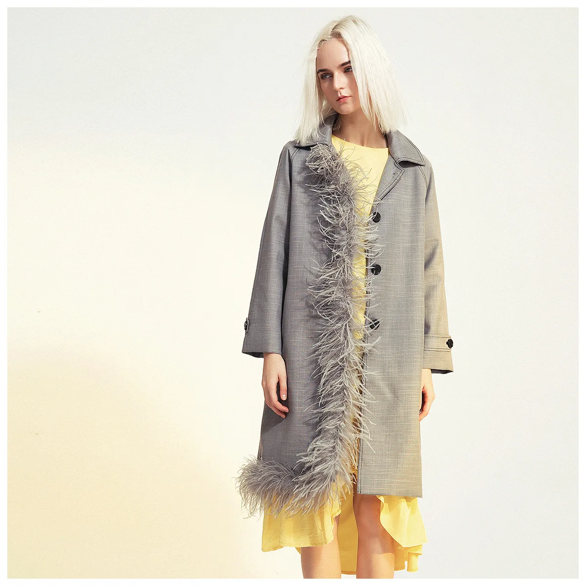 

Winter Removable Flowing Women's Coat 2022 New Ostrich Feather Plaid Jacket Irregular Splicing Medium-Length Trench Coat